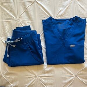 Figs Zamora Joggers & Catarina Top